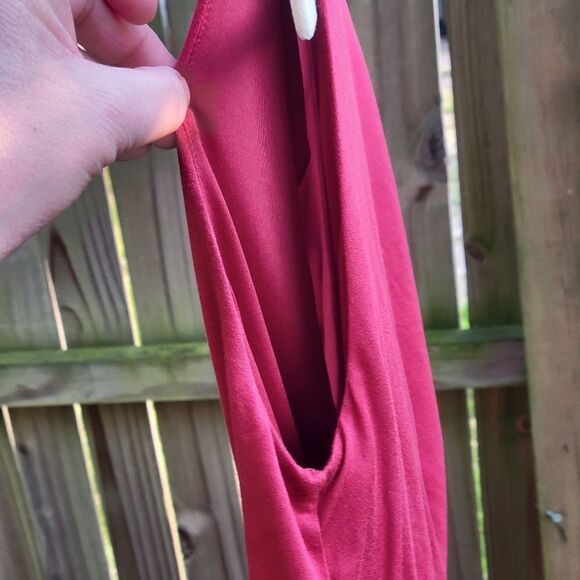 Fuchsia Sleeveless Midi Dress - Picture 6 of 10